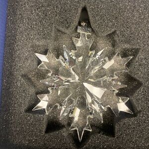 swarovski crystals snowflake 2019 ornament